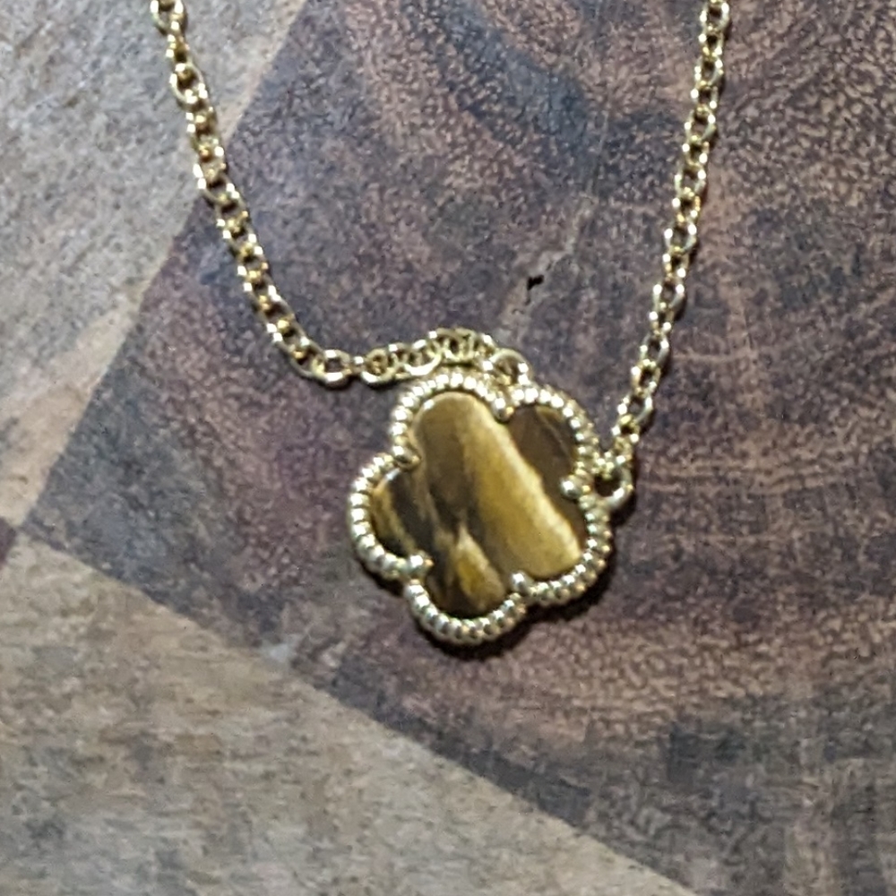 Jankuo 14K Gold Plated Brass & Tiger Eye Clover Necklace New in Box ❤️